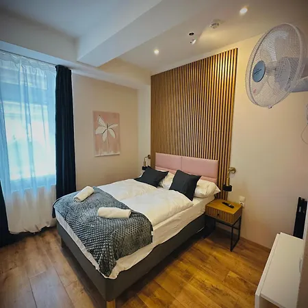 4-br Apt, Ideal For Groups, 6-min To Stadthalle Apartment Vienna