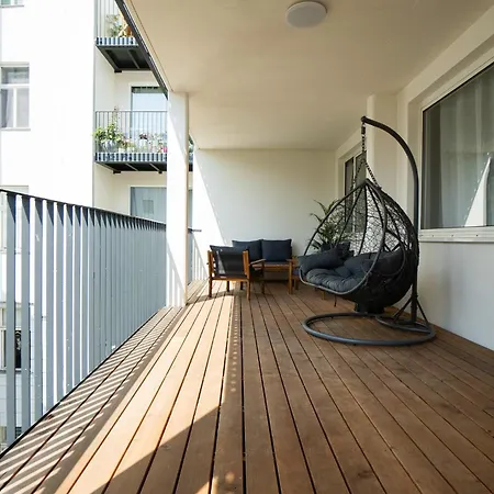 Bright Stylish With A Huge Terrace In A Location Apartment *