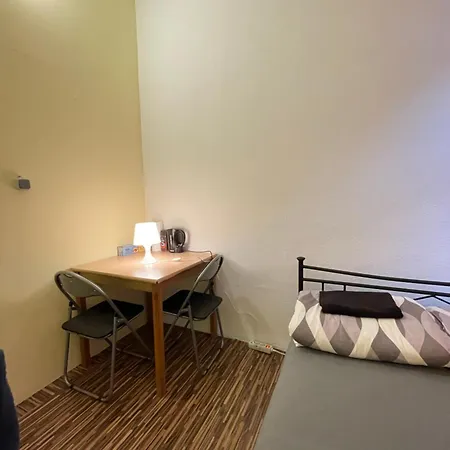 Quarto em Acomodações Particulares U6 Schoepfwerk 11 *