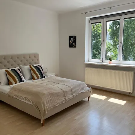 Traumgarten In Traumlage - 25 Minuten Ins Zentrum Apartmán *