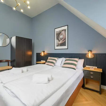 Palais Palffy Suits Apartment