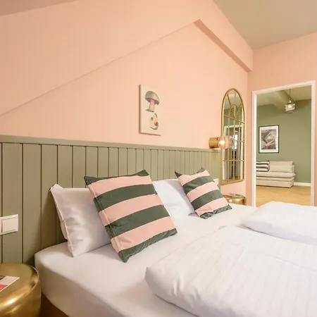 Apartment Palais Palffy Suits *
