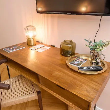 Apartment Palais Palffy Suits *