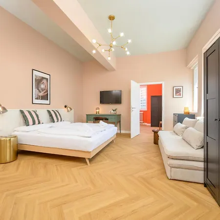 Palais Palffy Suits *