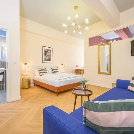 Apartment Palais Palffy Suits *
