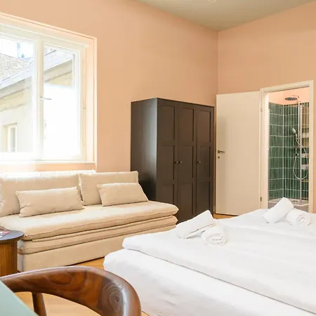Palais Palffy Suits Apartment *