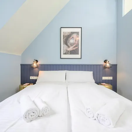 Palais Palffy Suits Apartment