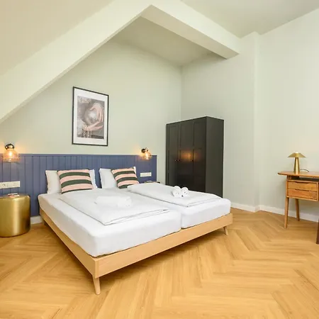 Palais Palffy Suits Apartment *