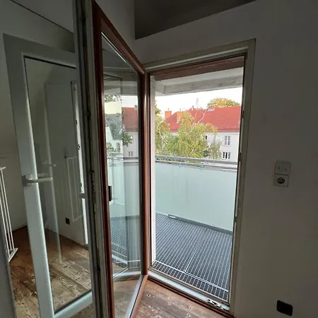 Villa Central-vintage With Free Parking And 5min Walk To Metro Wien