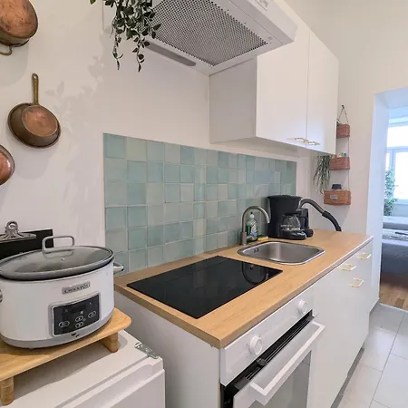 Apartment Renovated - 10 Min To Center