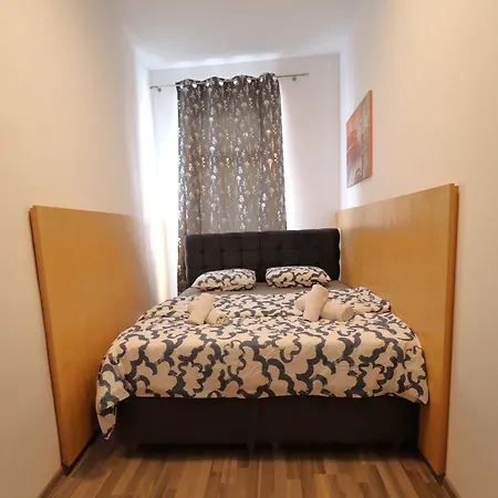 Grey Palazzo 1050 *