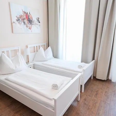 Schoenbrunn Hotel Vienna