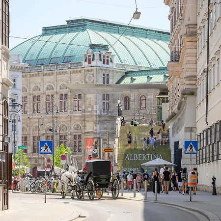 Elegance Palais Palffy 4* Viena