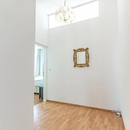 Convenient 3-br Shared Apt, 15 Min To Landstrasse Hub * Wien