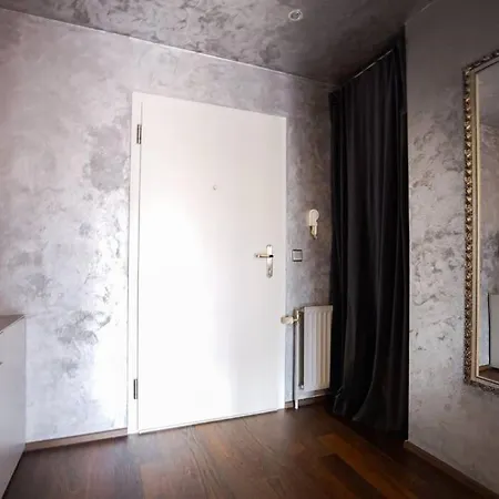 Stunning High-end 2 Bedroom Near Center Viena