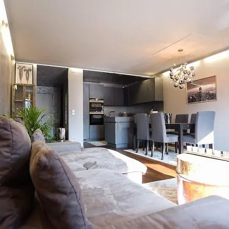 Stunning High-end 2 Bedroom Near Center Viena