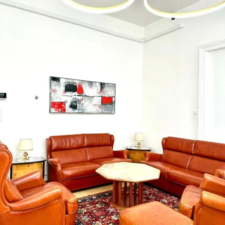 Opera 145 M2