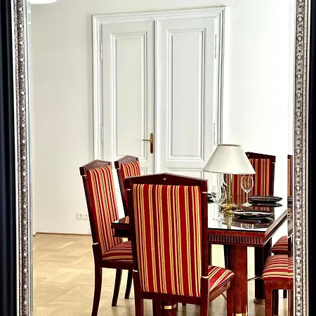 Opera 145 M2 *