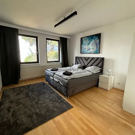 Aveni Living Holiday home *