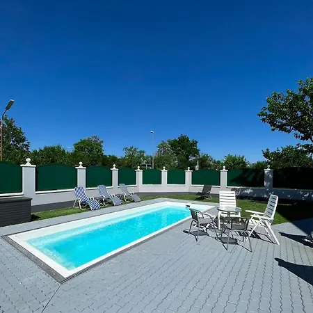 Luxurioeses Mit Pool Apartmán Vídeň