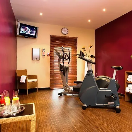 Hotel Nh Viena