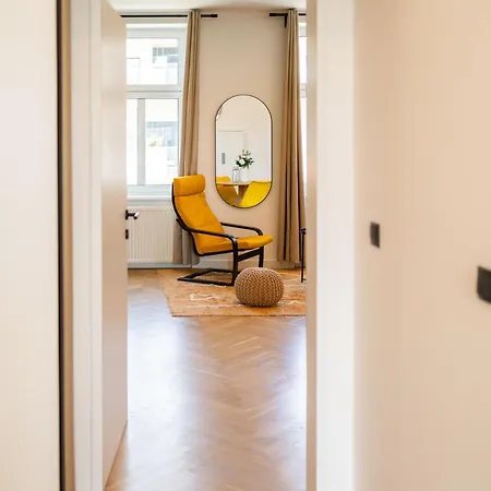 Myflat - Bright Near Station *