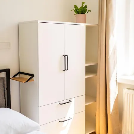 Apartment Myflat - Bright Near Station Wien