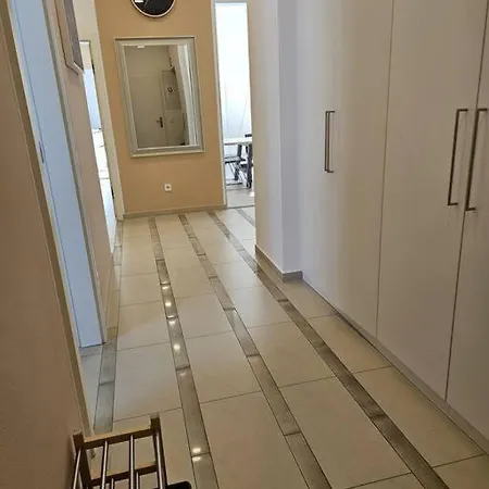 Central Penthouse *