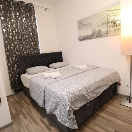 Grey Palazzo 1050