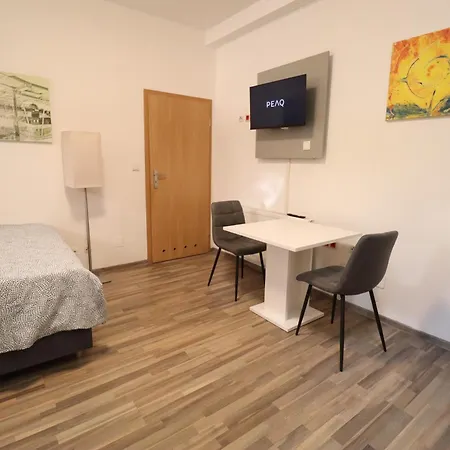 Grey Palazzo 1050 Apartahotel