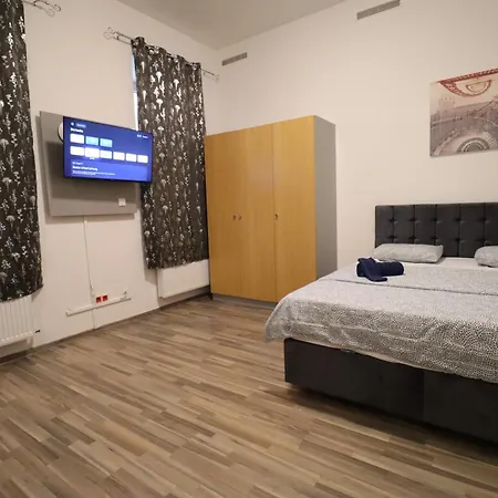 Grey Palazzo 1050 Apartahotel