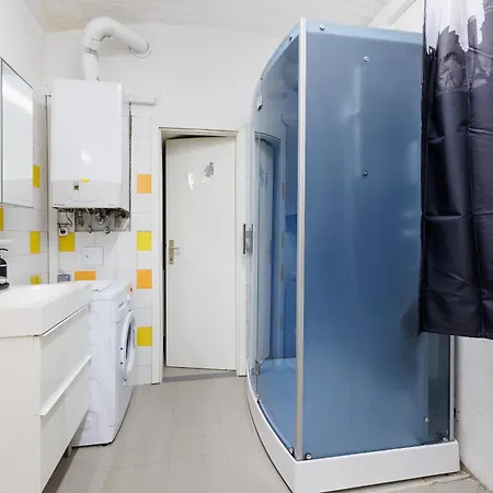 The Factory Flat Apartment *