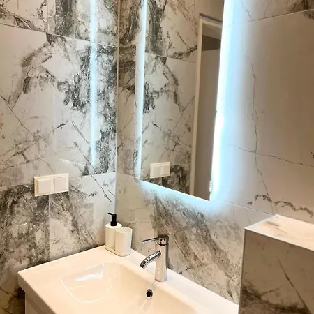 Apartament Charm Meidling Wiedeń