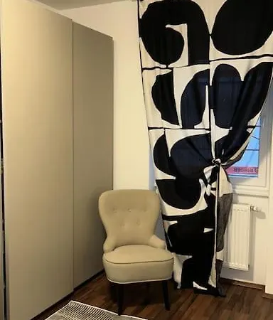 Apartment Gemuetliche Mit Balkon In *