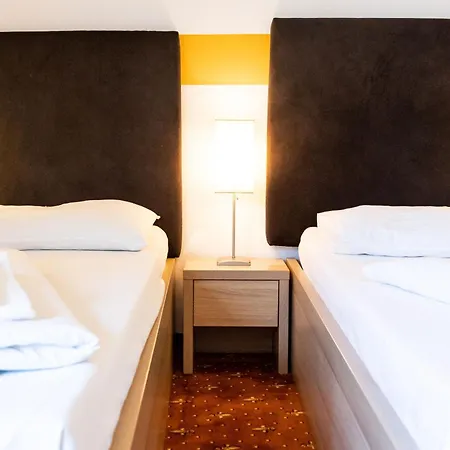 Hotel Lenas Donau