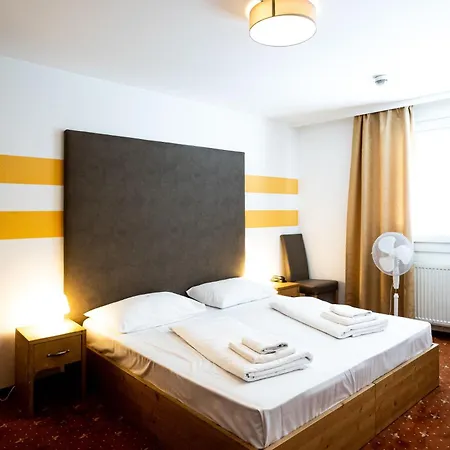 Lenas Donau 3* Vienna