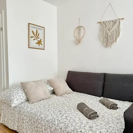 Apartament Modern Danube With Balcony Wiedeń