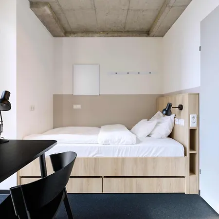 District Living - Jeder Nach Seiner Fasson *