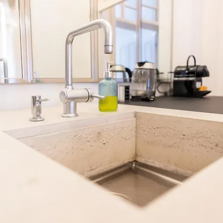 Premium - Schoenlaterngasse Apartment