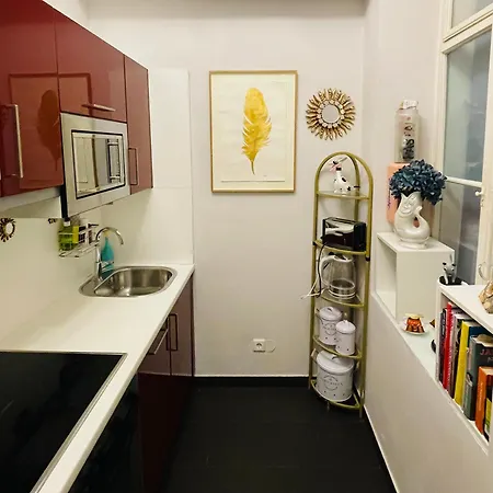 Feel At - Self Check In Apartment