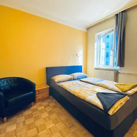 Affordable Central Rooms, 10-min To Lugner City *