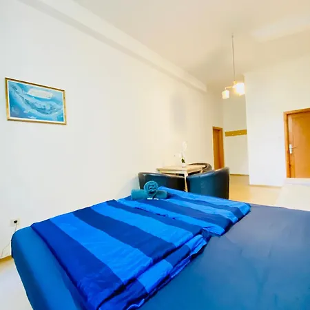Affordable Central Rooms, 10-min To Lugner City Apartamento