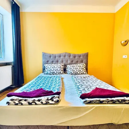 Affordable Central Rooms, 10-min To Lugner City * Viena