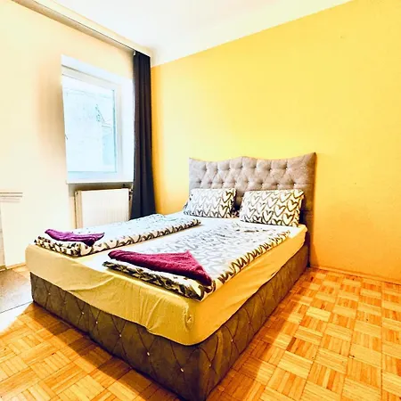 Affordable Central Rooms, 10-min To Lugner City *