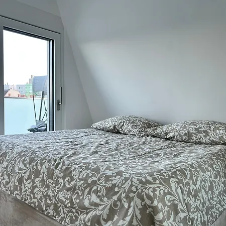 Apartment Asp Modern With Balcony & Free Parking *