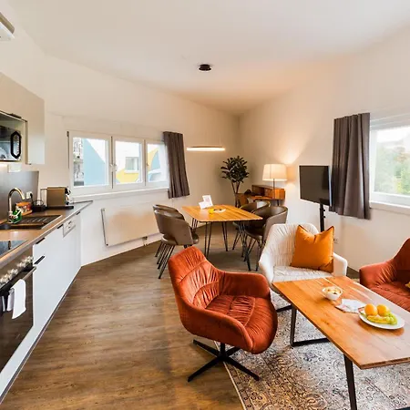 Urban Island I Riverside Apartment