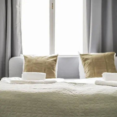 Perfect In Apartment *