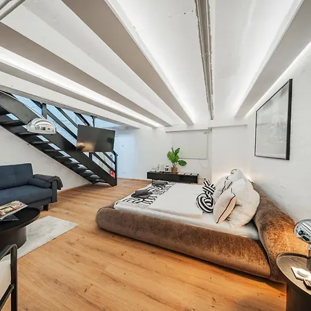 Aparthotel Center Lofts *