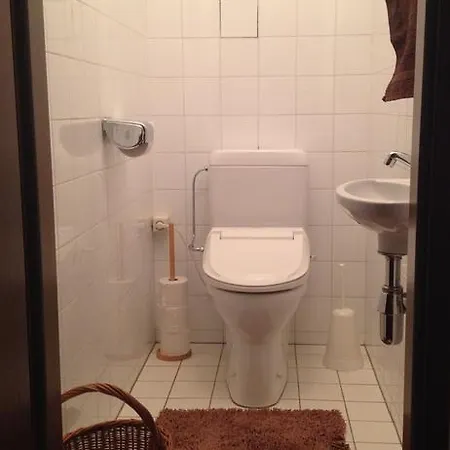 3-zimmer-wohnung Auhofstrasse Апартаменты *