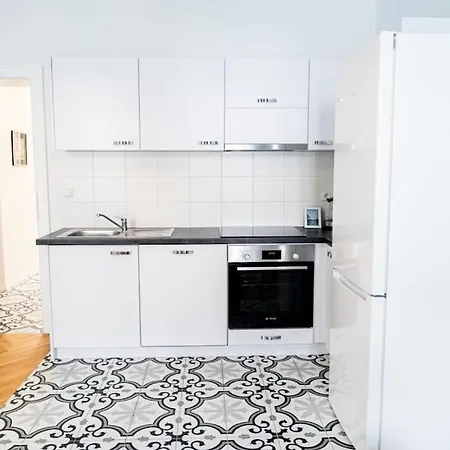 Apartment Boutique Newly Renovated *